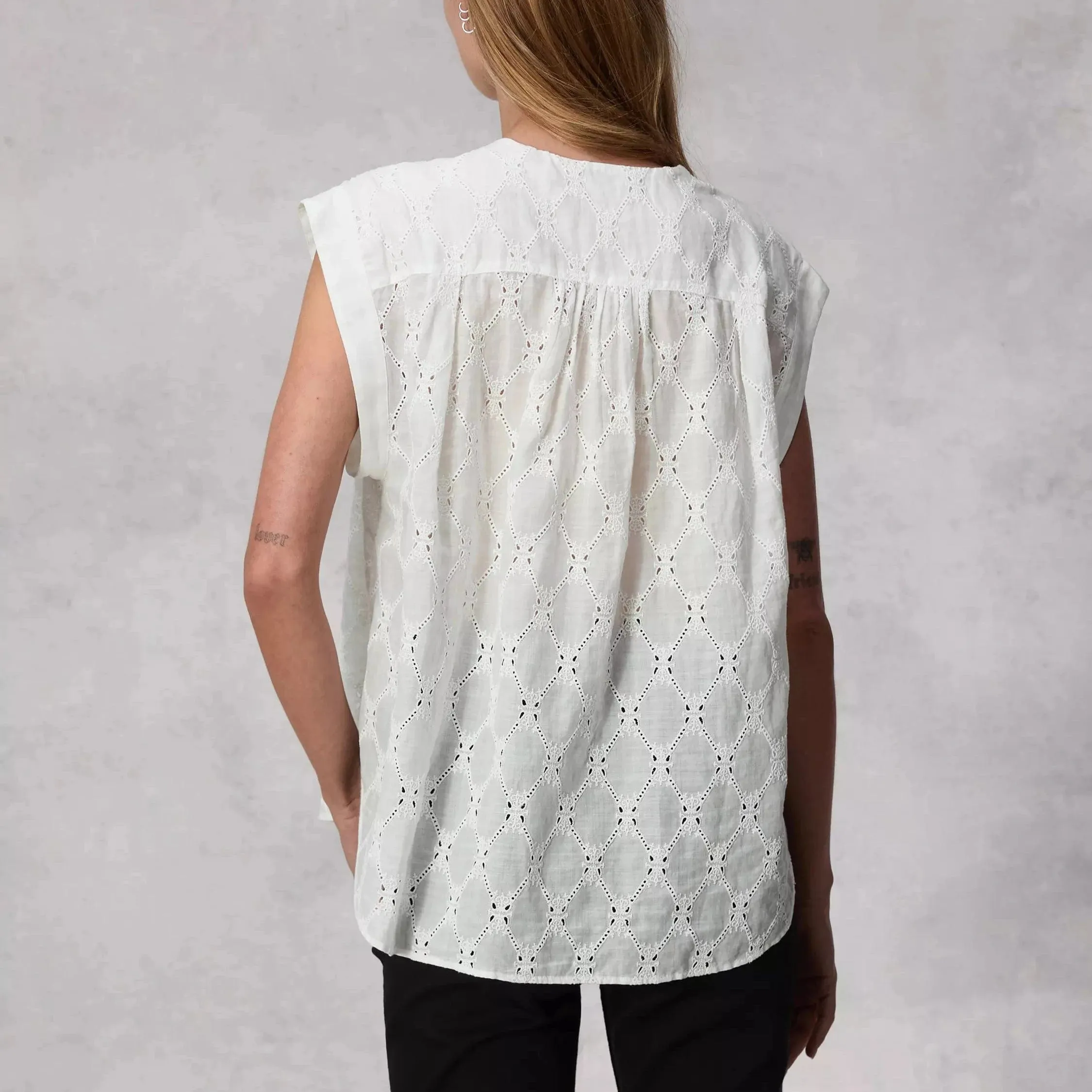 Rag & Bone Gabby Embroidered Top in White