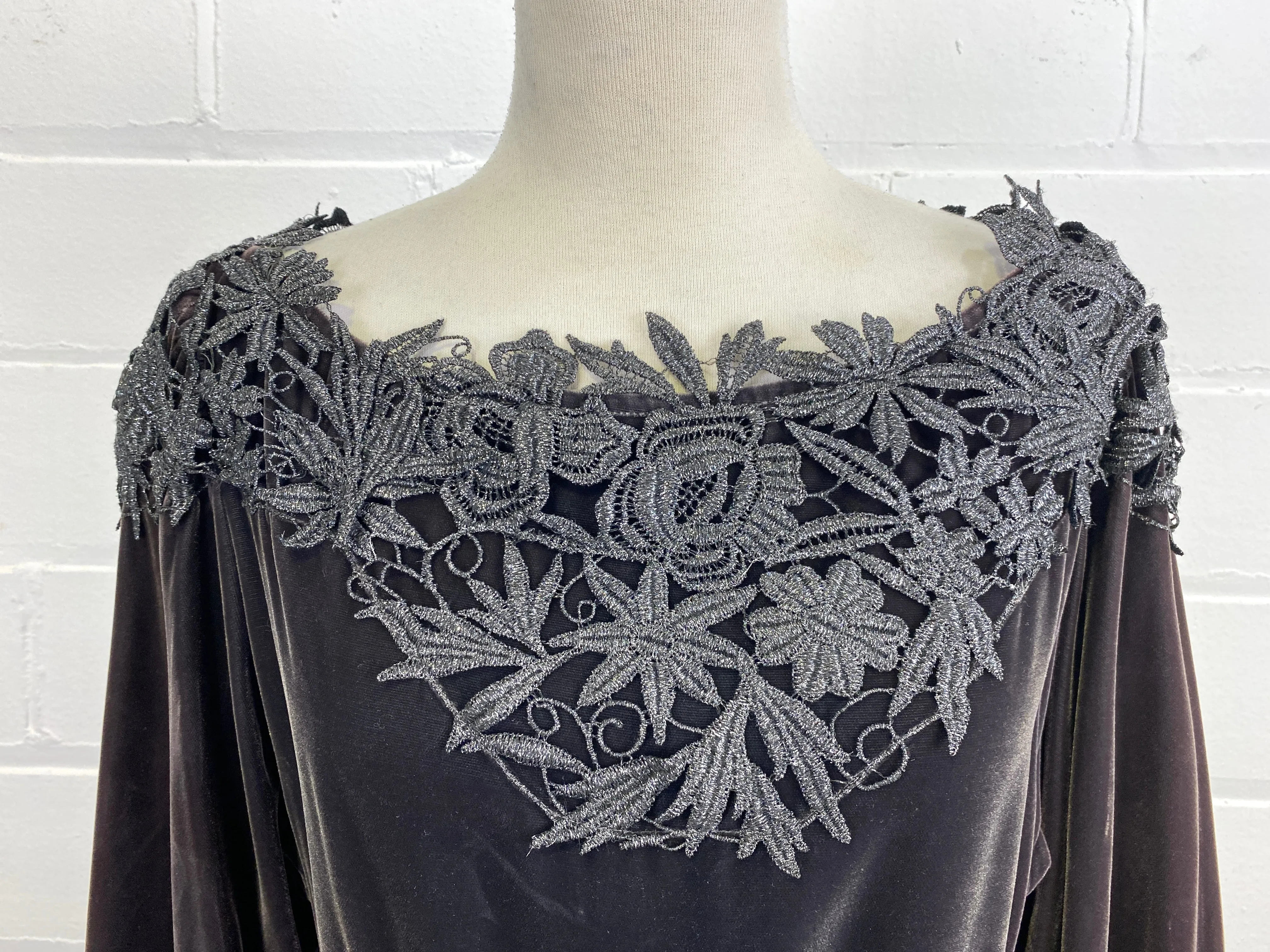 Vintage 1980s Silver-Grey Velvet Appliqué Evening Dress, Giorgio Sant'Angelo, B42"